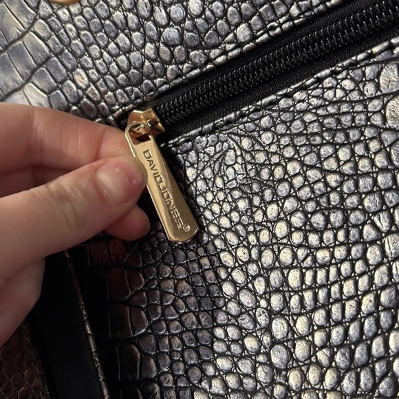 ✨David Jones Chic Black Crocodile-Embossed Satchel - Picture 3 of 9
